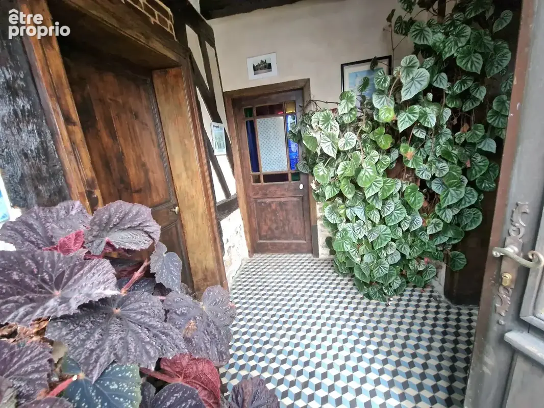 Ancienne bâtisse à restaurer. - photo 2