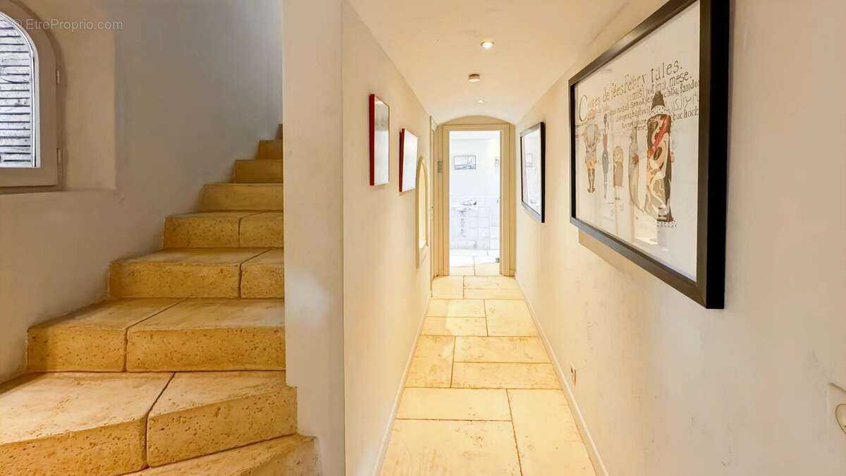 Maison à MOUANS-SARTOUX