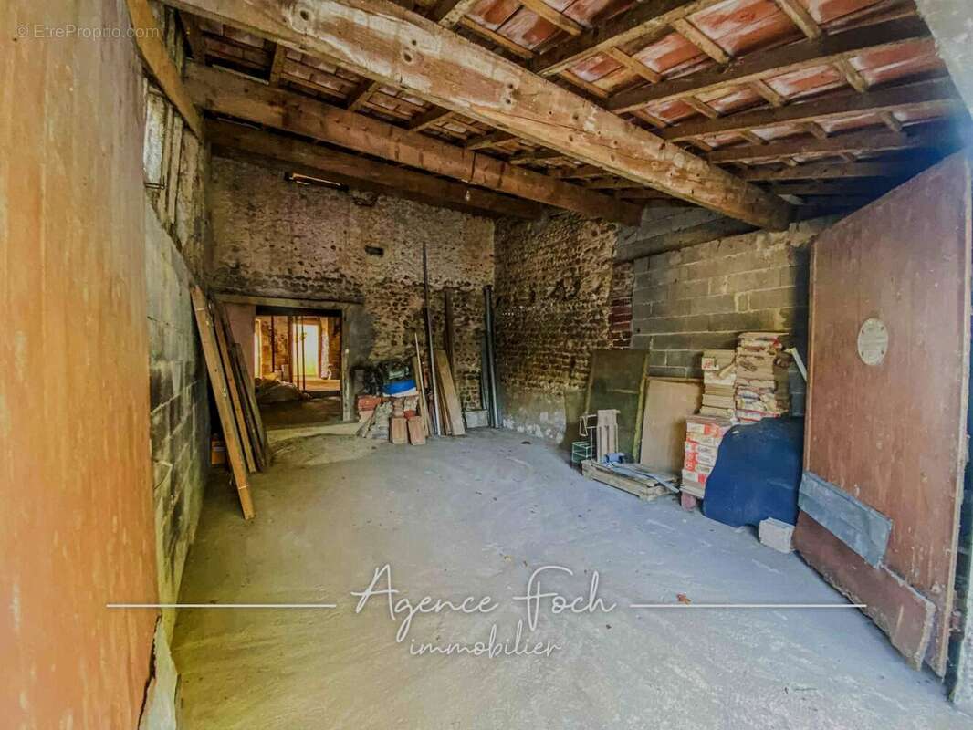 Maison à TRIE-SUR-BAISE