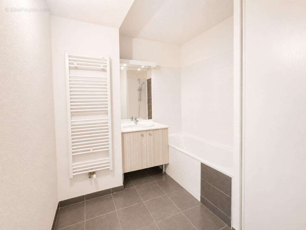 Appartement T3  Saint Martin du Touch proche gare - photo 7