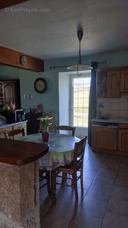 Maison individuelle en pierre et batiment ferme auberge - photo 15