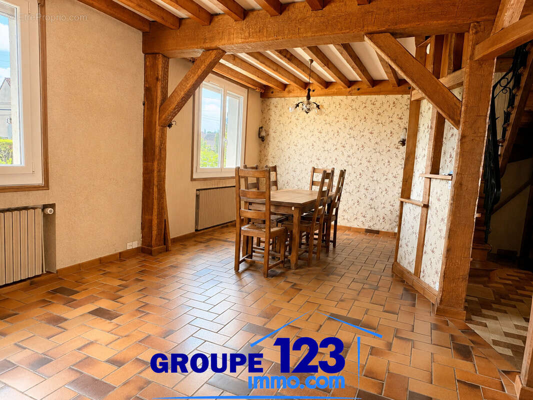 Maison familiale à Auxerre - Quartier Saint-Julien / Saint-Amâtre - photo 4