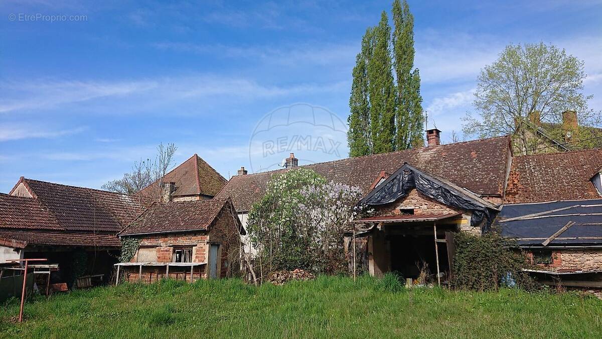Maison à ISSY-L'EVEQUE