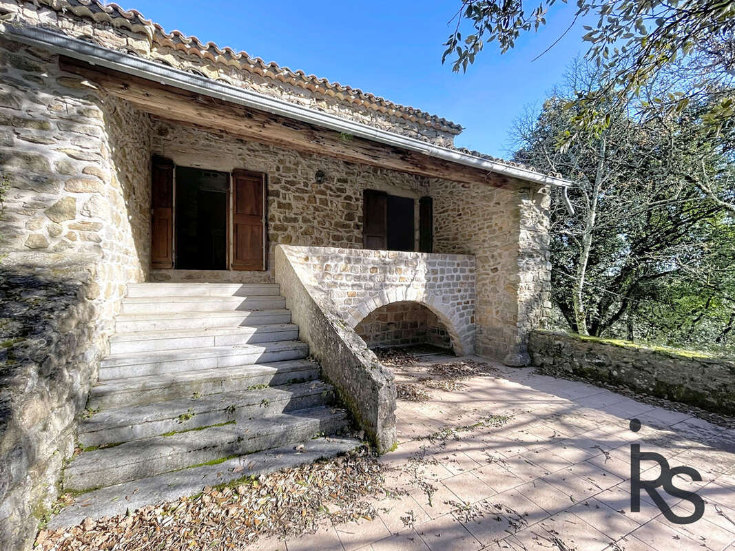 Maison à LAURAC-EN-VIVARAIS