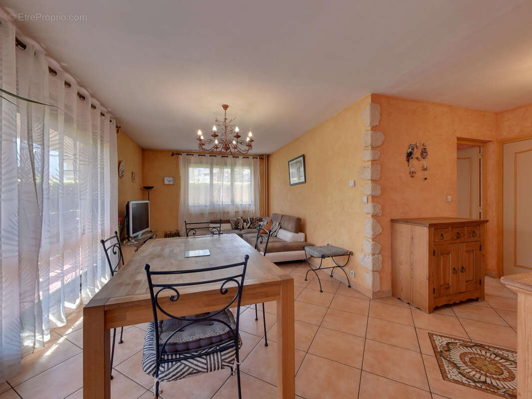 Appartement à ECHIROLLES