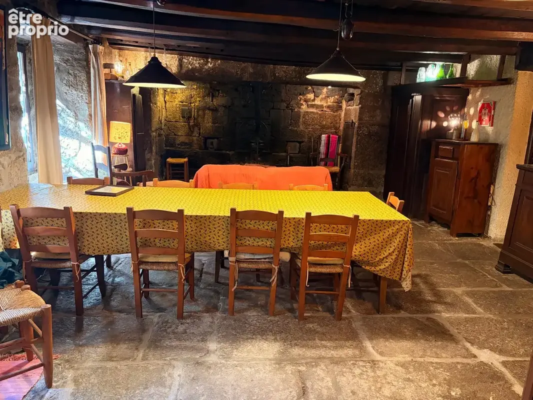Ancienne ferme avec 1400 m2 de terrain - photo 7
