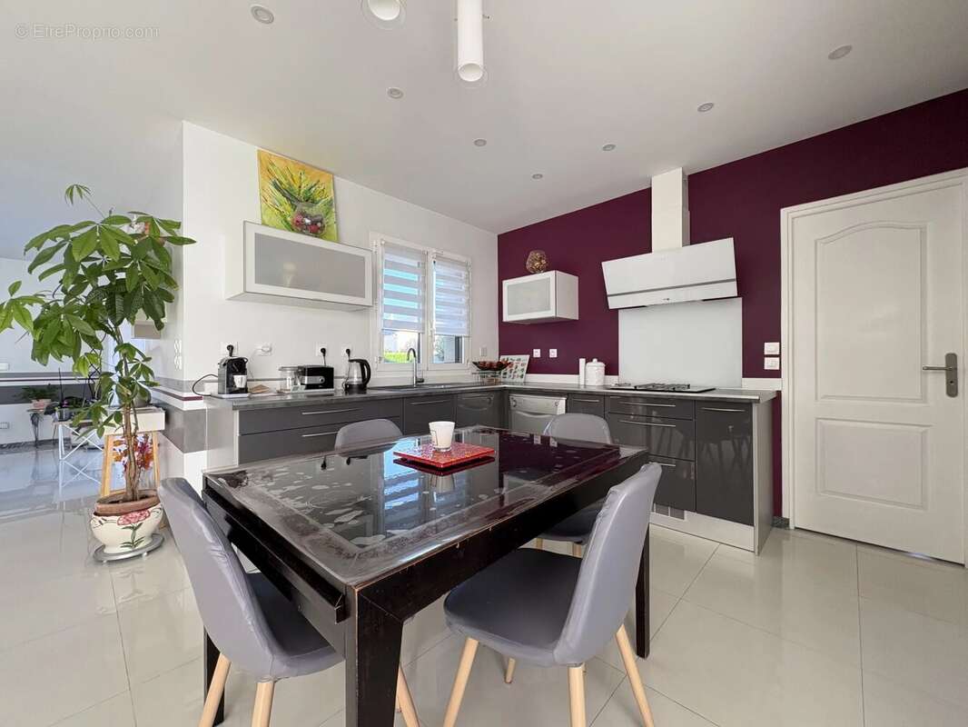 Maison à LE PLESSIS-TREVISE