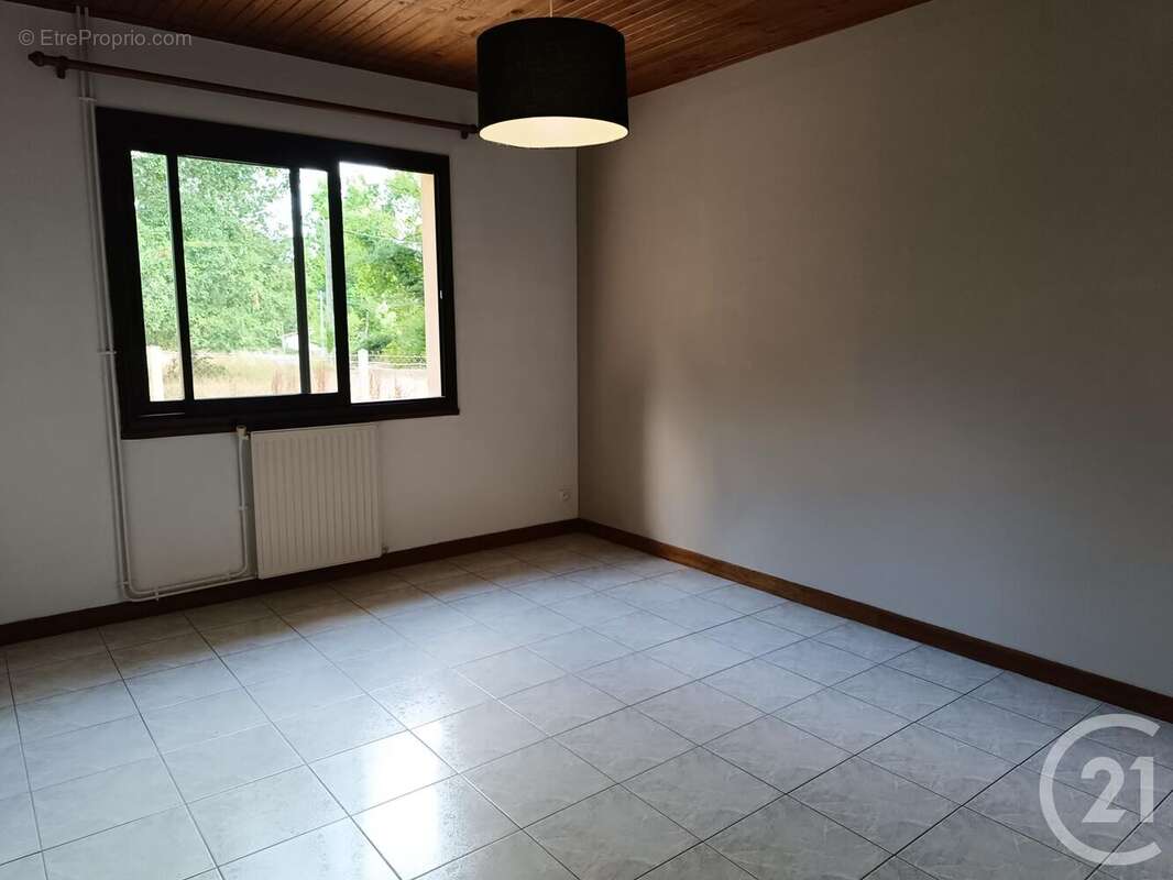 Maison 112 m² à La Barde  - photo 10