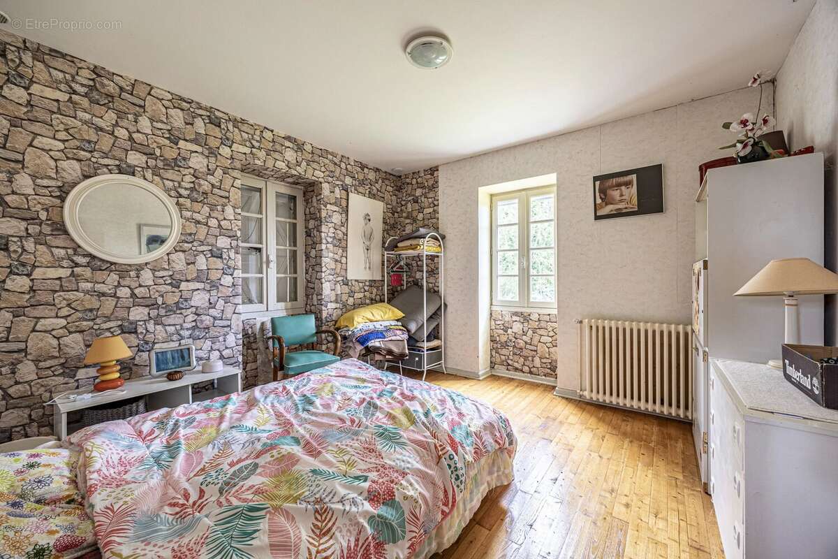 Maison à SAINT-CIRQ-LAPOPIE