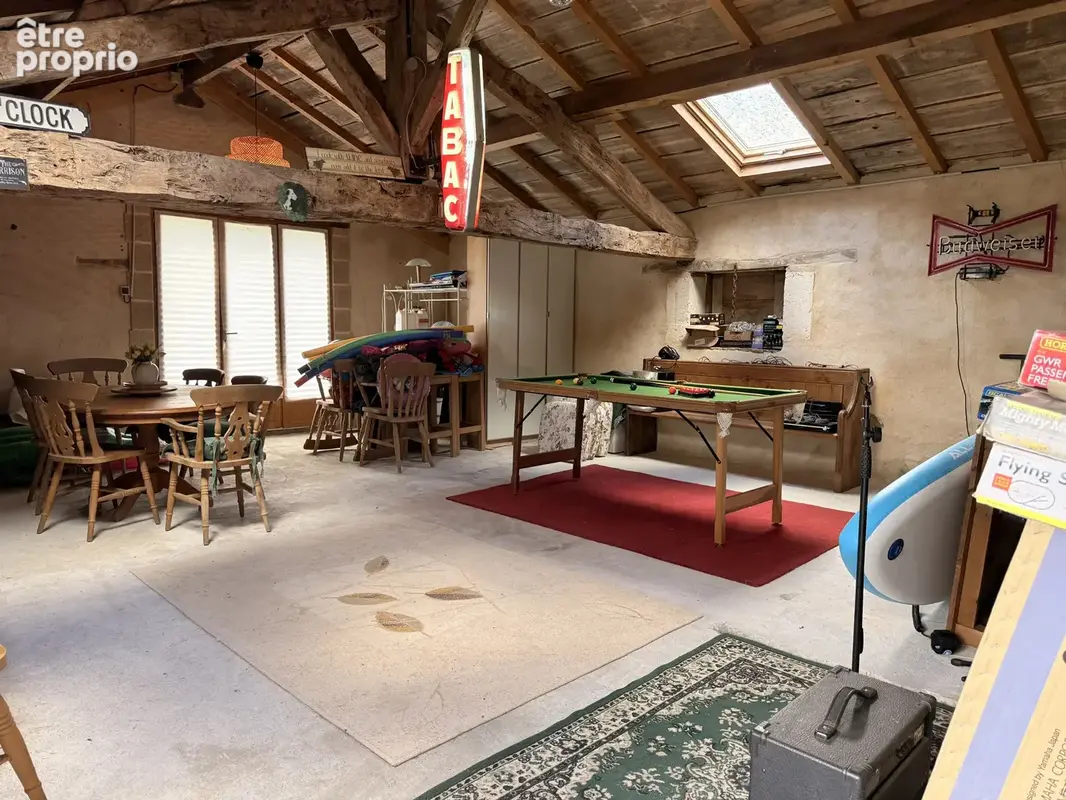 Ancien presbytère du XVIIIe siècle avec grange, piscine chauffée et jardins privés - photo 17