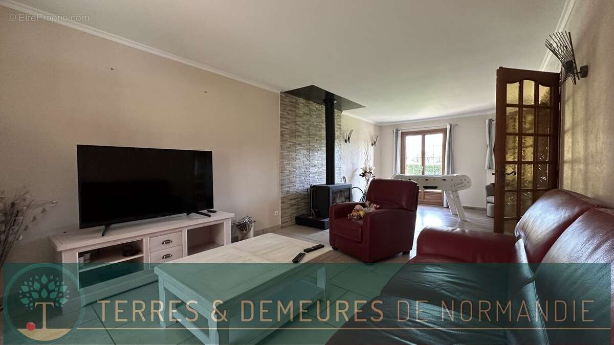A Vendre Maison plein pied de 137 m² avec jardin paysager de 1700 m², Petit-Caux, 76370 - photo 2
