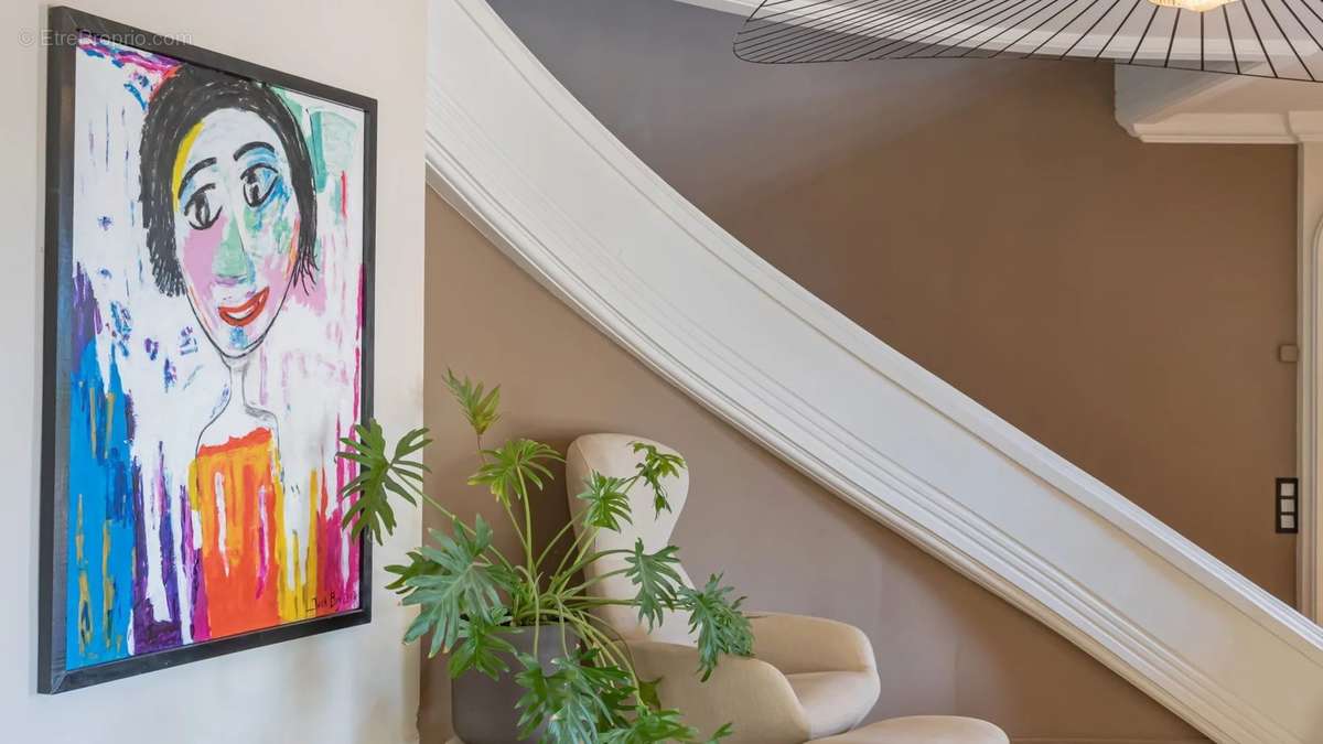 Maison à ROQUEFORT-LES-PINS