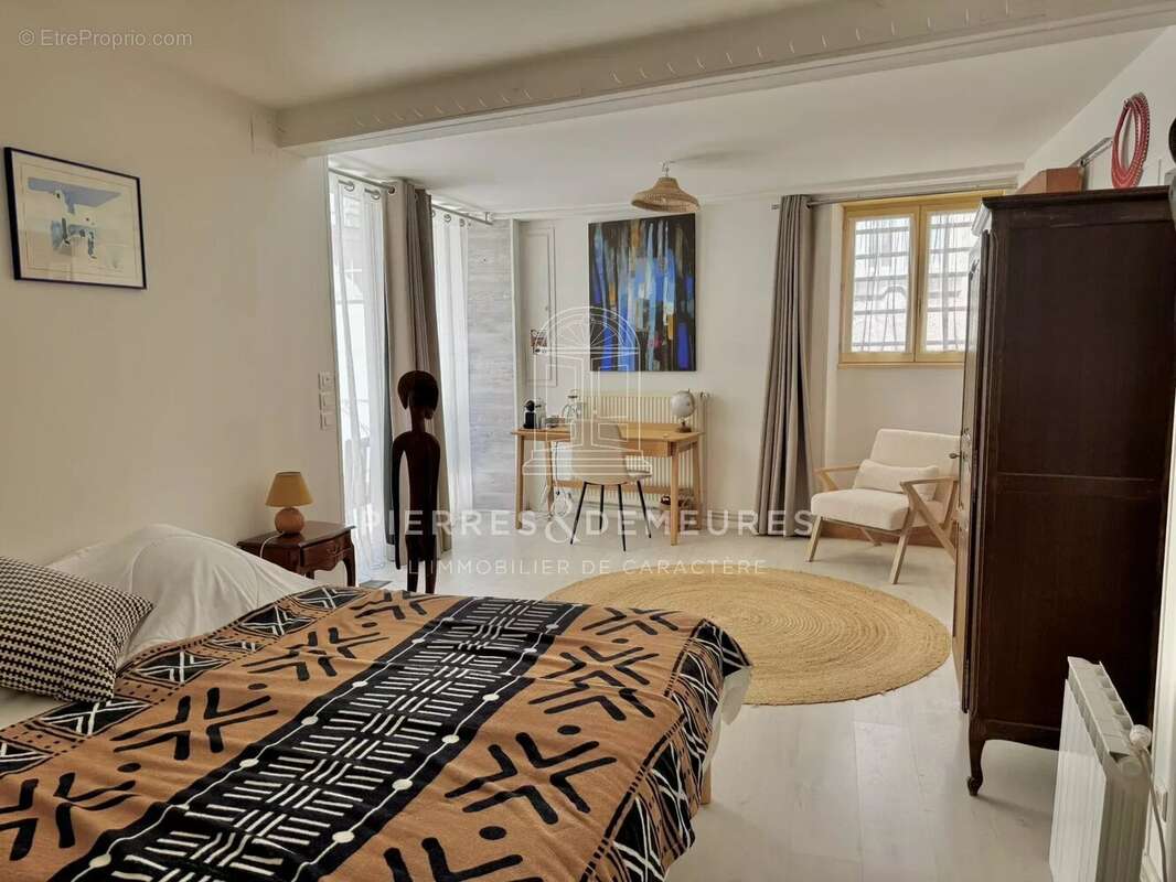 Maison de charme du XVIIe siècle avec 4 suites et bain nordique à La Charité-sur-Loire - photo 10