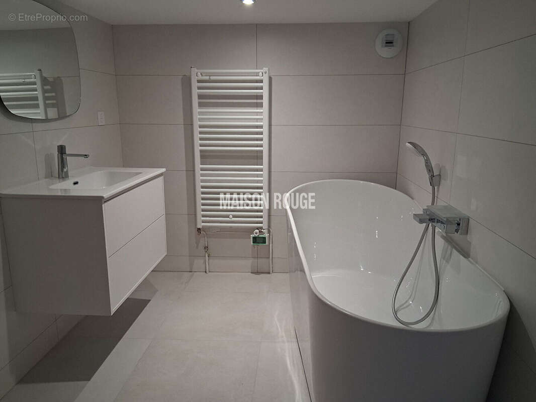 Très bel appartement,186m², 7 pièces, excellent état, à proximité de la cathédrale de Rennes - photo 23