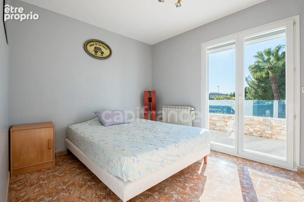 Maison à vendre 5 pièces LA CIOTAT (13) Terrain 3000 M2 Piscine,  Triple garage - photo 10