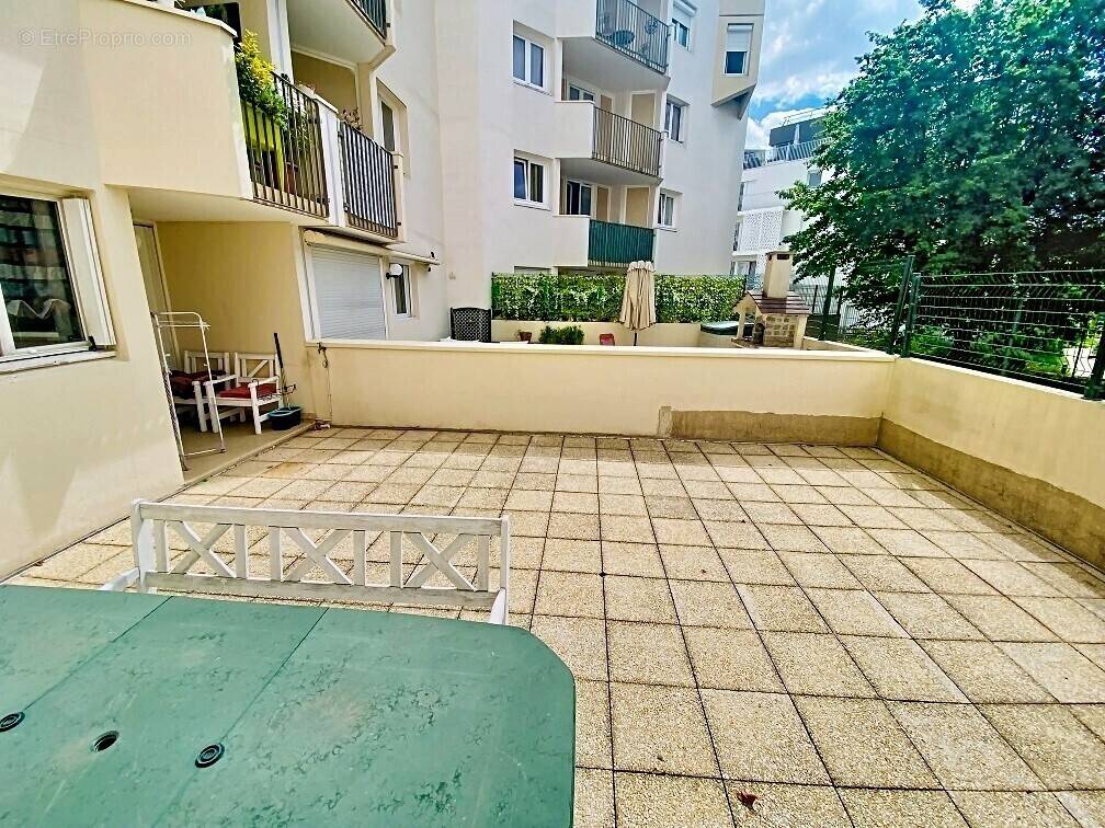 Appartement à TORCY