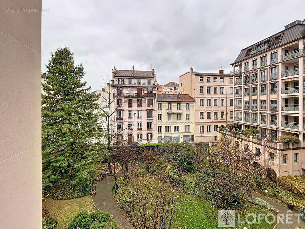Appartement à LYON-1E