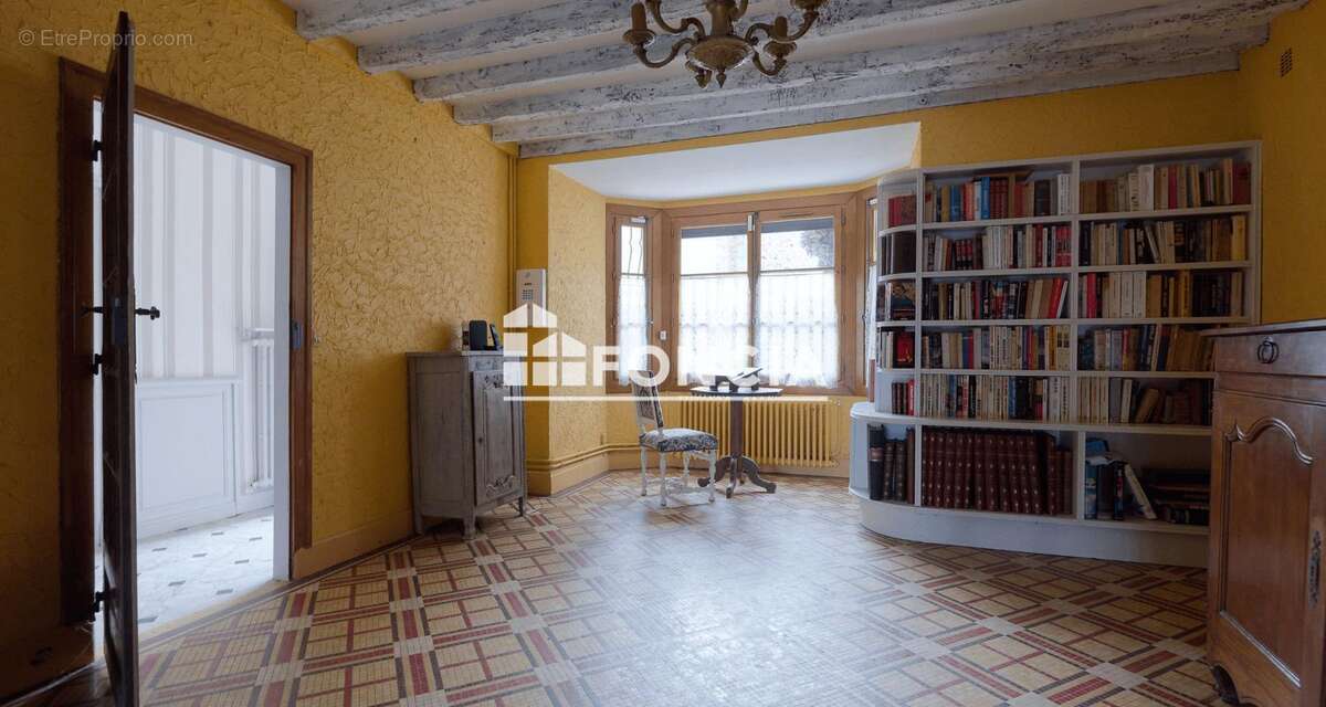 Maison à MAINCY