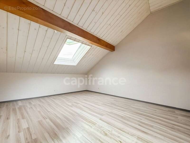 Appartement à GRILLY