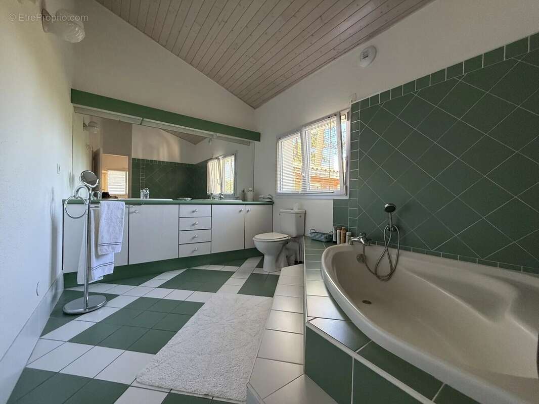 Maison à LE BOUSCAT