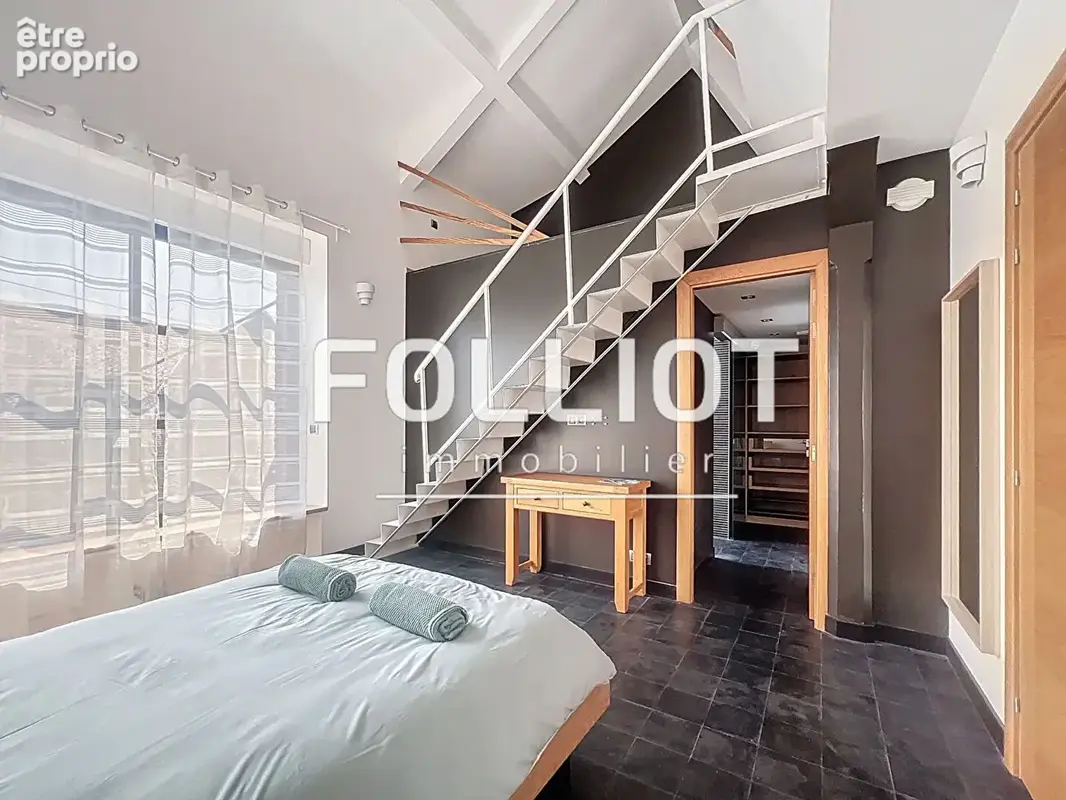 A VENDRE - Loft Fougères 9 pièce(s) 550 m2 - photo 10
