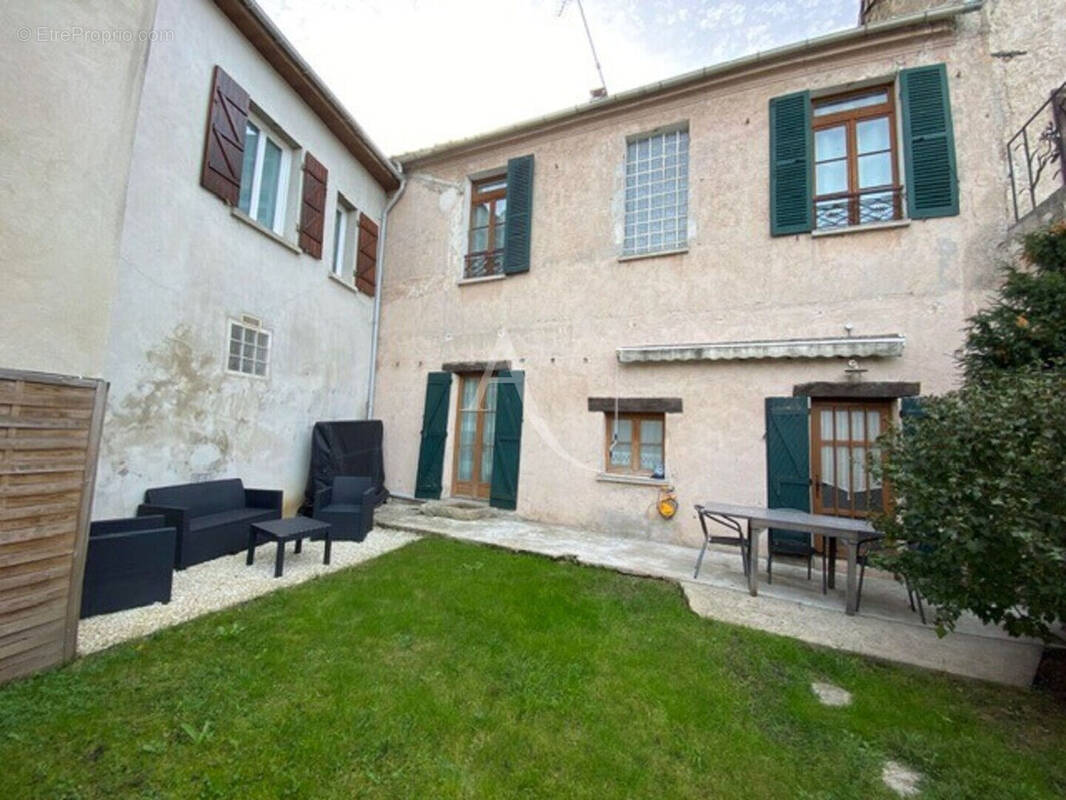 Maison à MITRY-MORY