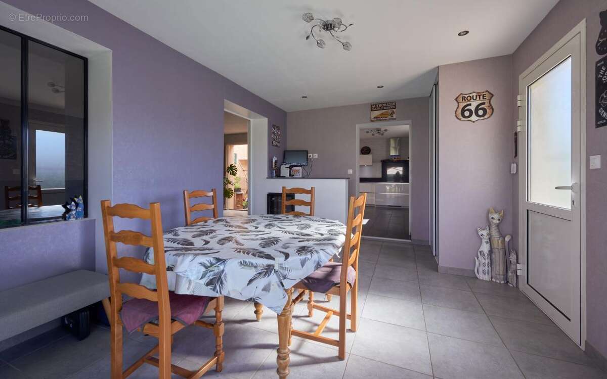 Maison à VILLENEUVE