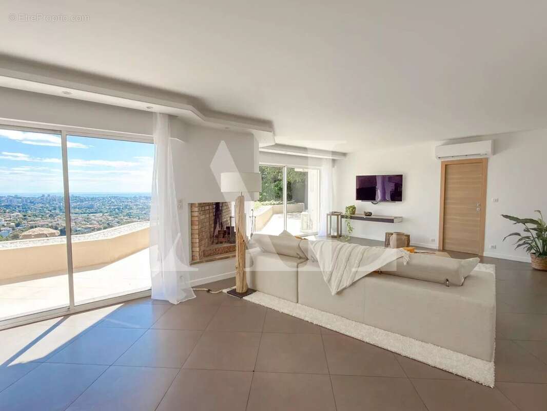 Super-cannes – villa contemporaine avec vue mer panoramique - photo 5