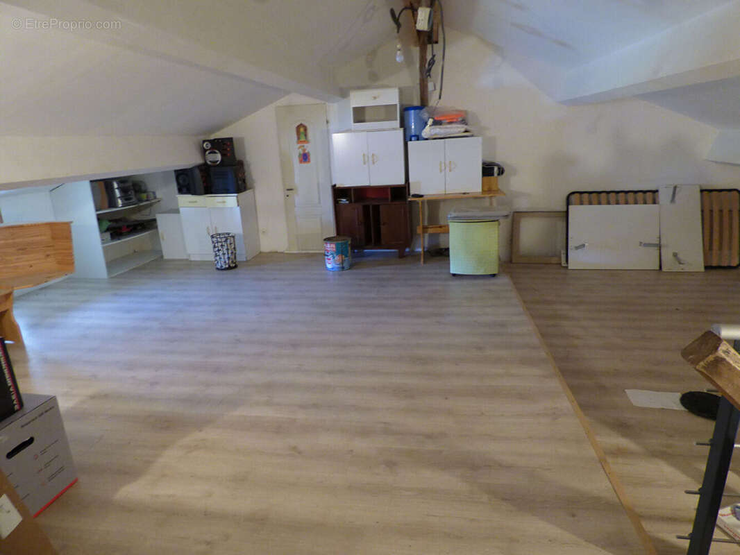 Maison rénovée 131 m² ?4 chambres, dépendances,3 117 m² de terrain - photo 12