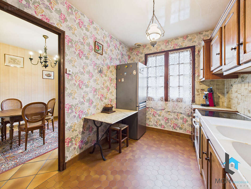 Maison 4 chambres - proche Nogent le Roi - photo 9