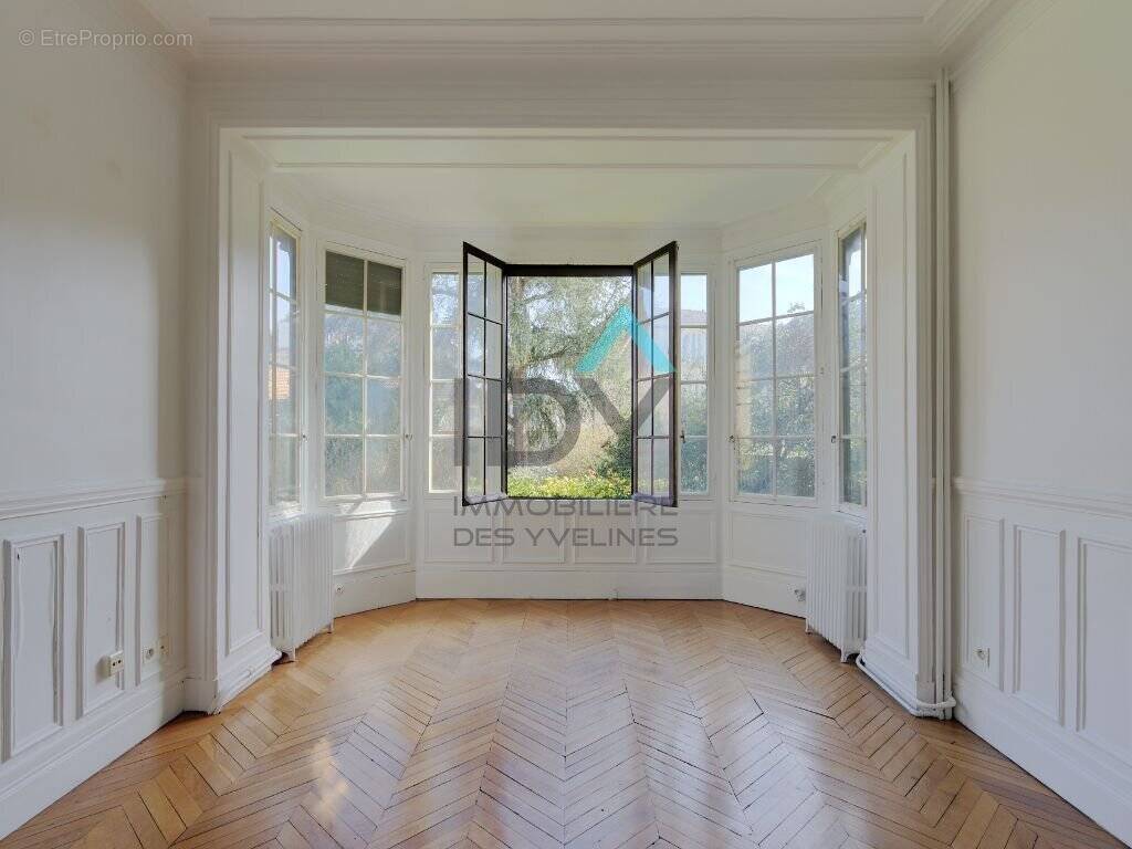 Maison à SAINT-GERMAIN-EN-LAYE