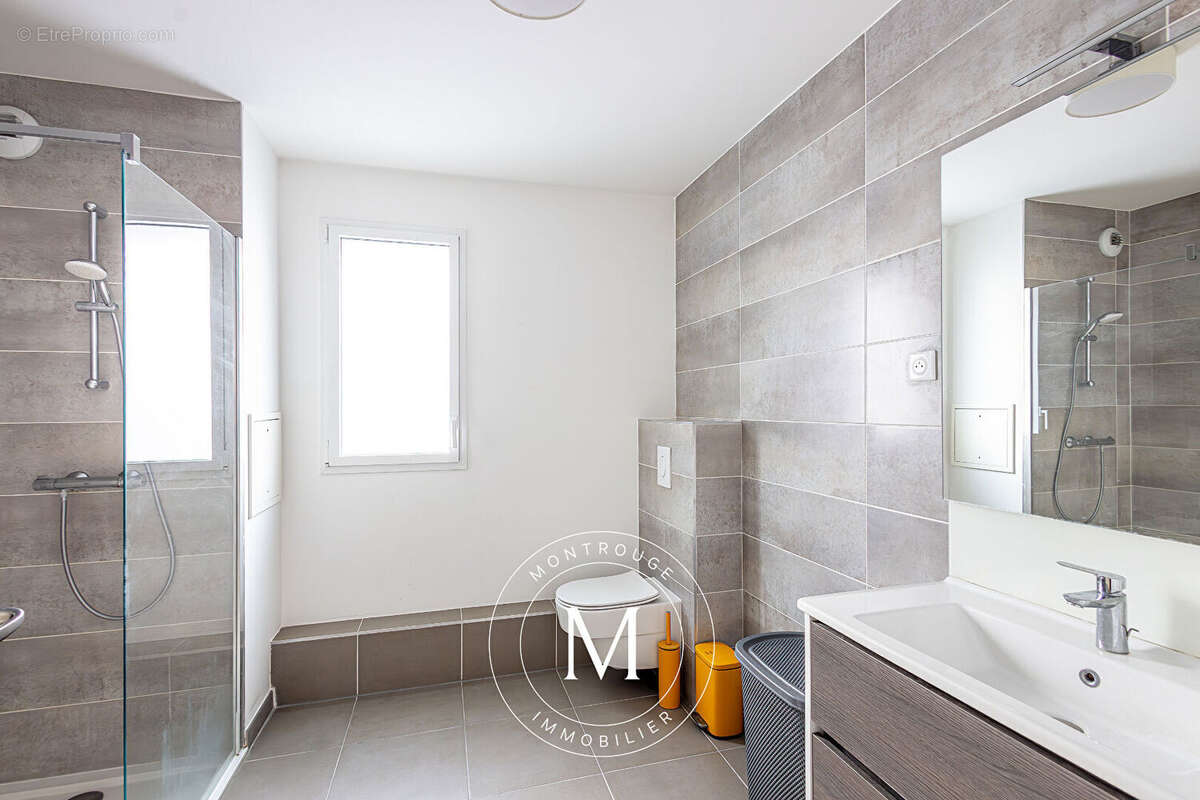 Appartement à MONTROUGE
