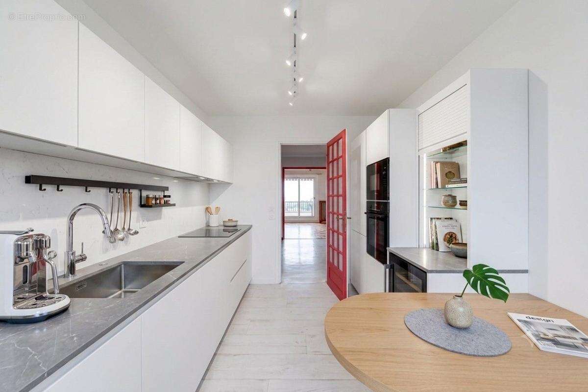 T3 de 96,63 m² - Vue dégagée - photo 8