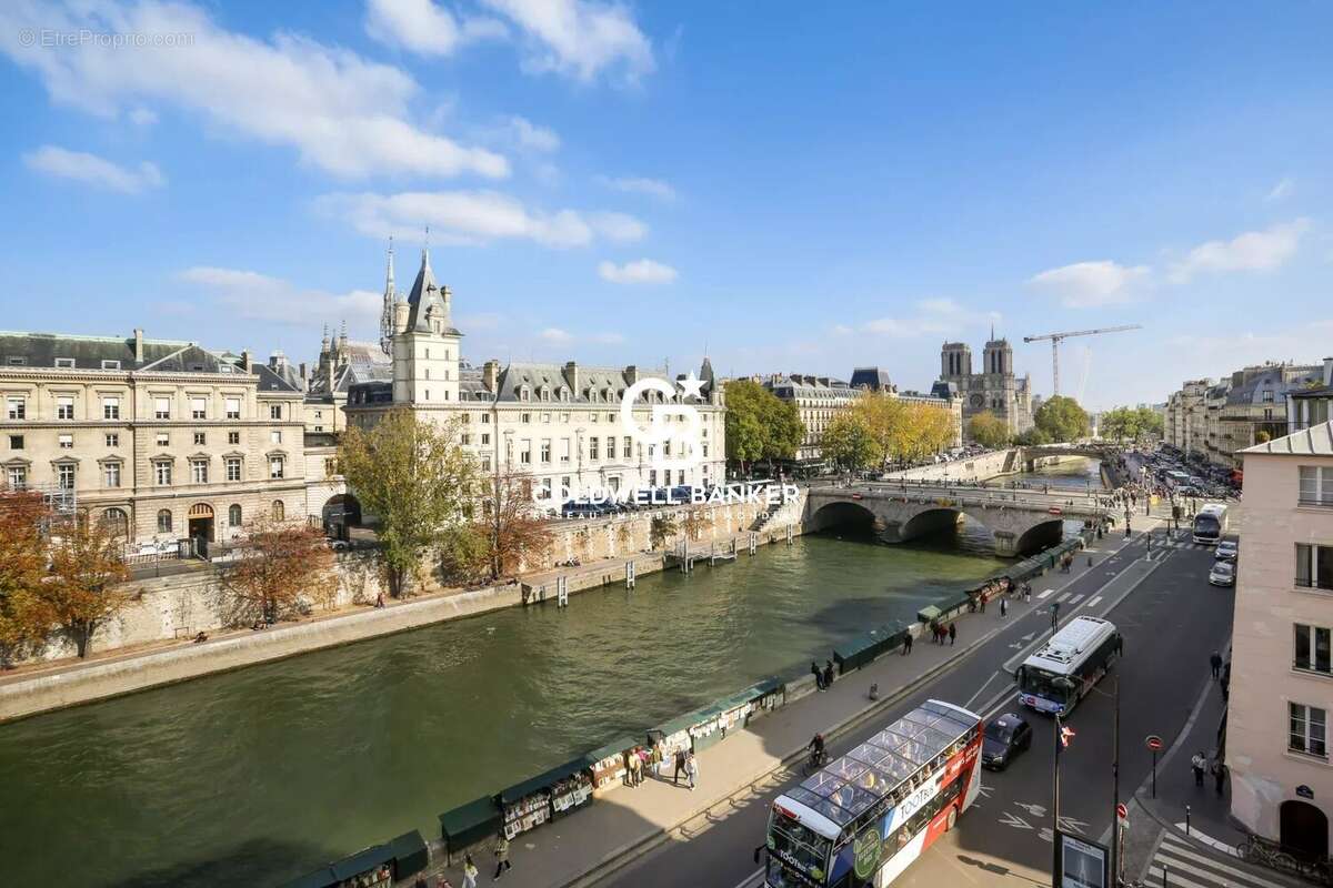 Appartement à PARIS-6E