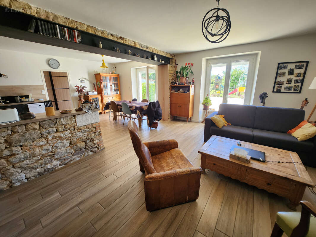 Maison à MAREUIL-SUR-LAY-DISSAIS