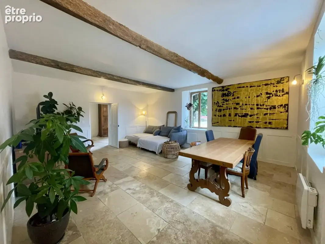 Maison ancienne rénovée avec 4 chambres, dépendances et terrain - photo 9