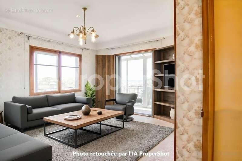Appartement à SAINT-LAURENT-DU-VAR