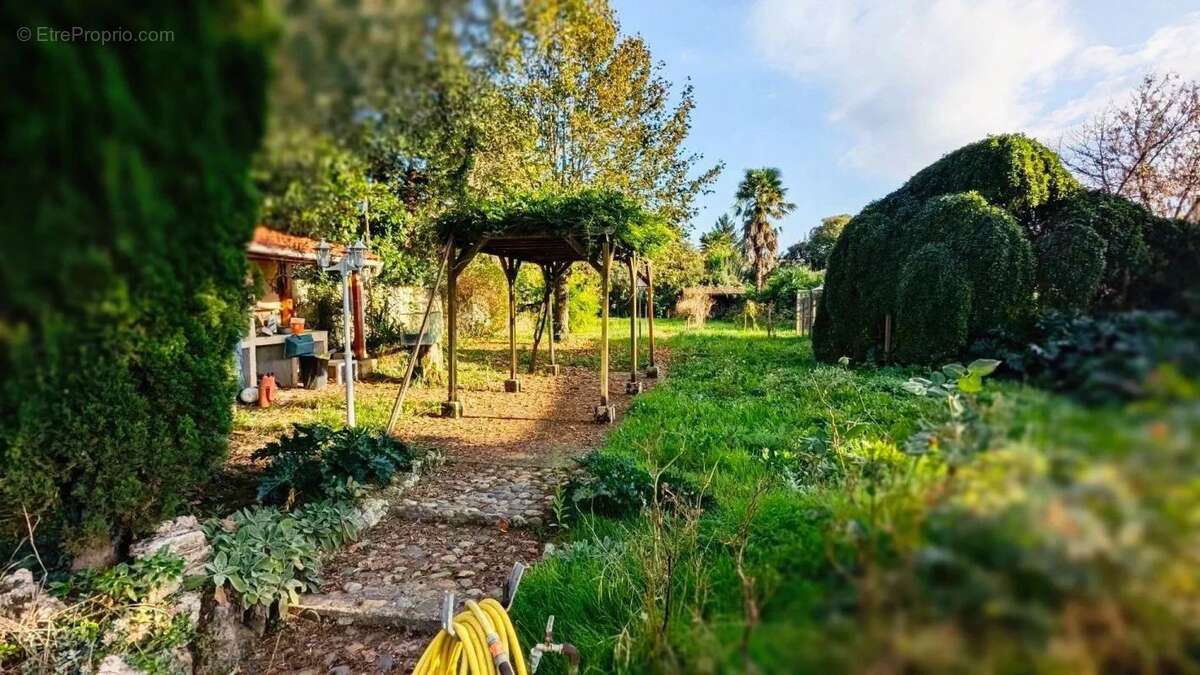 Maison à LE PASSAGE