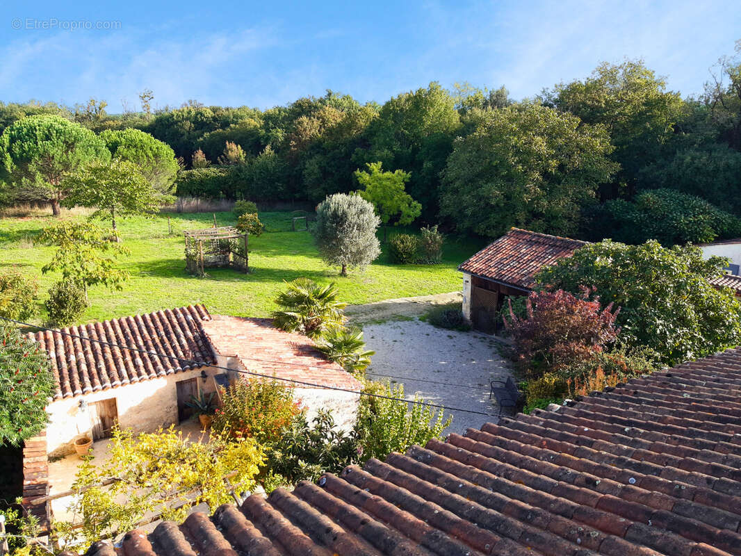 Maison à MESNAC