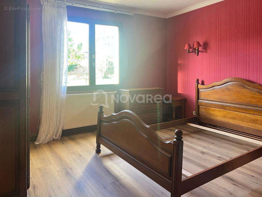 Maison à SAINT-ETIENNE-D'ORTHE