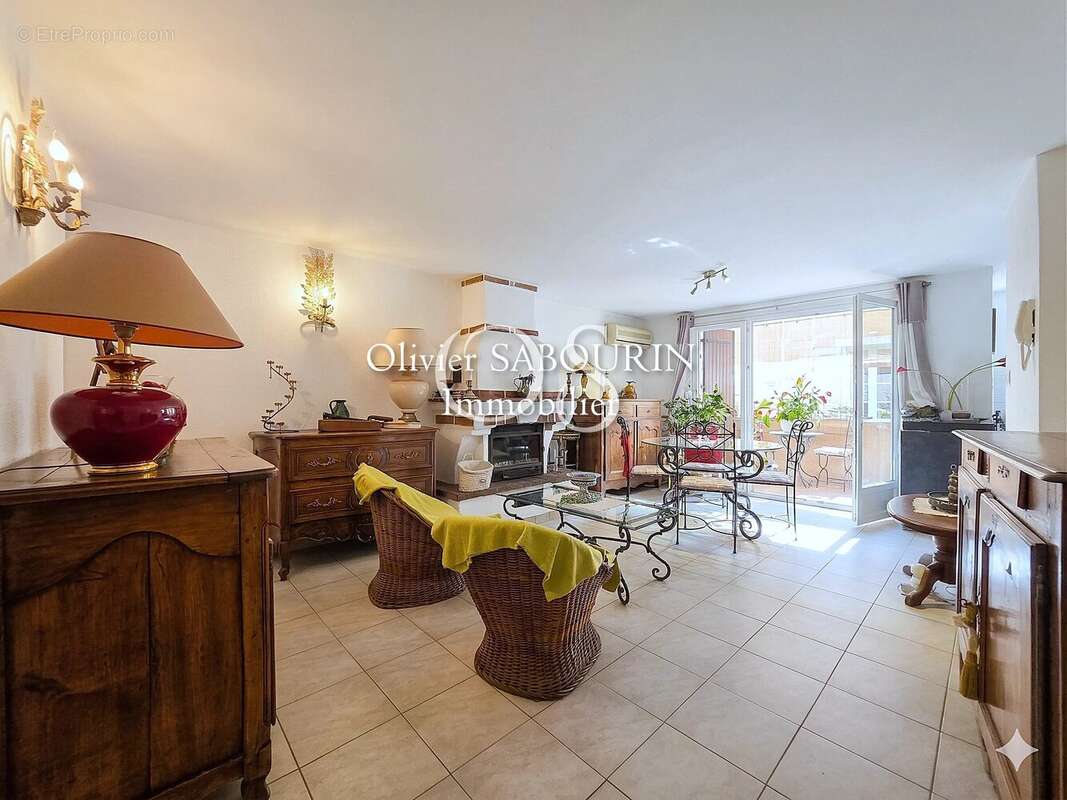 Maison à ROQUEBRUNE-SUR-ARGENS