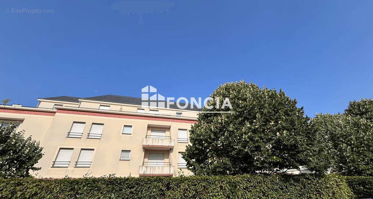 Appartement à SAINT-JEAN-DE-BRAYE