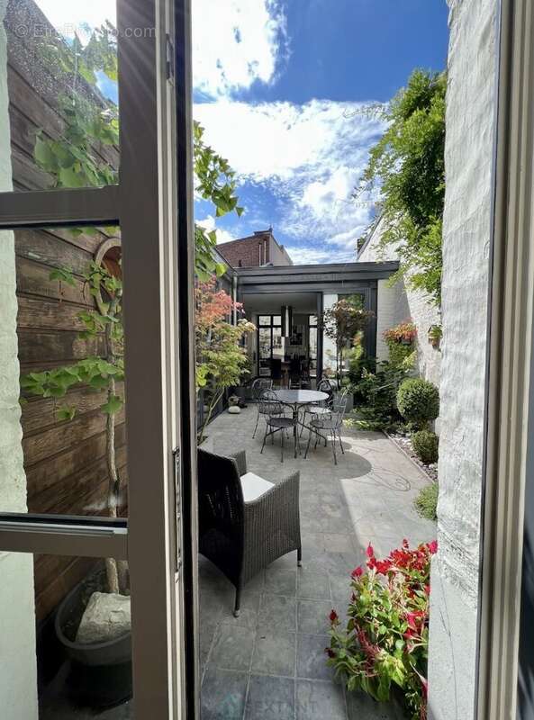 Magnifique Maison Bourgeoise de 213m2 datant 1815. - photo 13