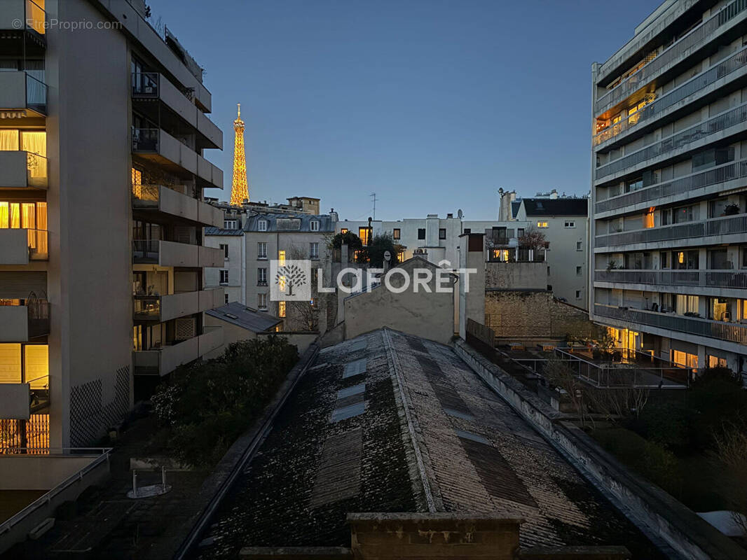 Appartement à PARIS-15E