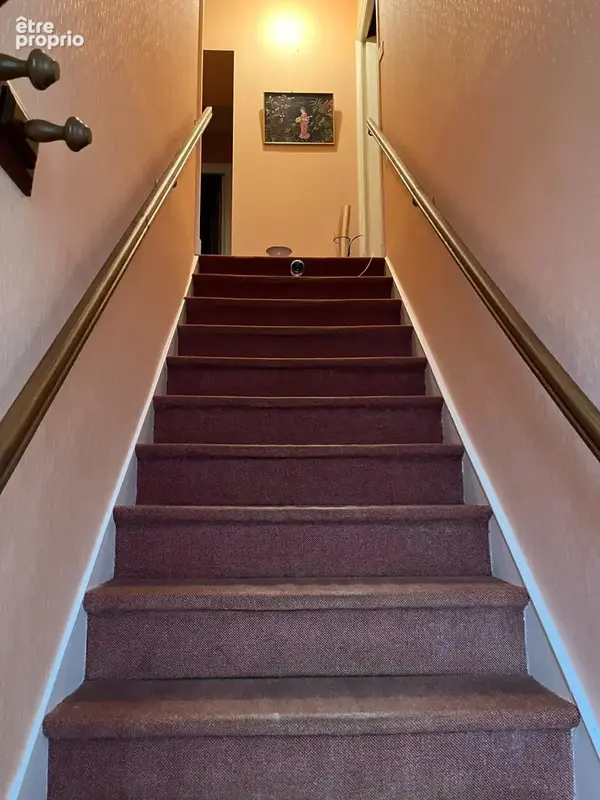 Maison 6 pièces 150 m² à vendre à Thizy (69240) - photo 8