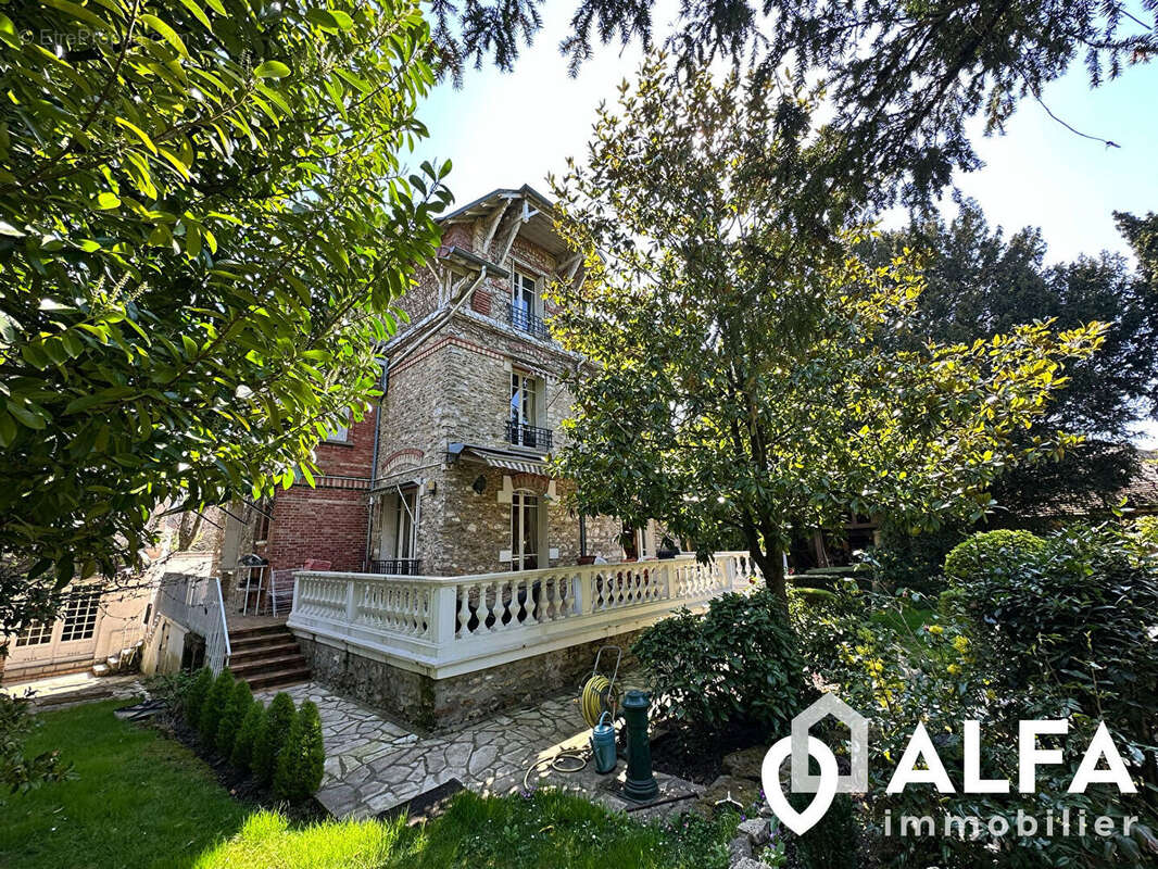 Maison à MONTMORENCY