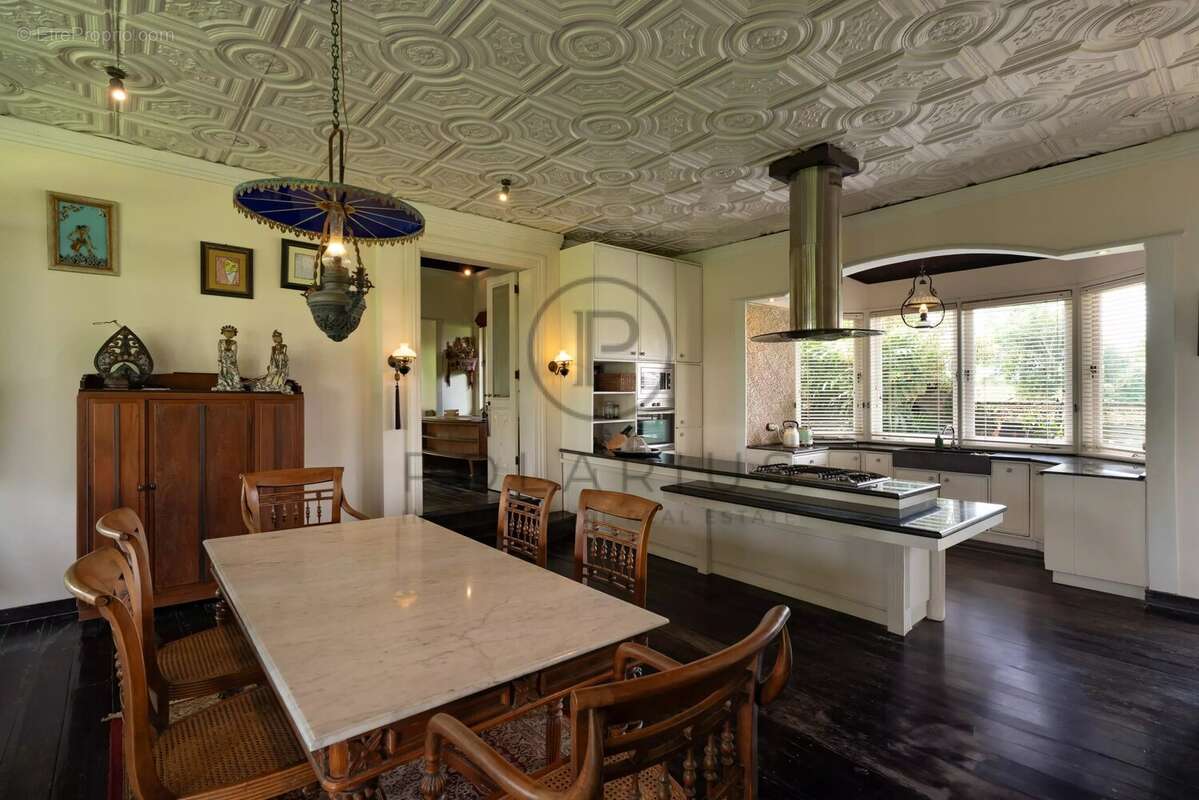 Domaine Colonial de Luxe Intemporel  Rare Résidence Familiale en Pleine Propriété près de Canggu, Bali - photo 8