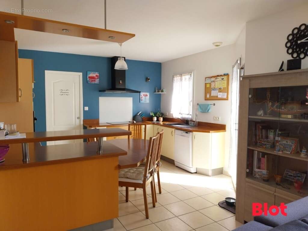 Maison à VAL-D'IZE