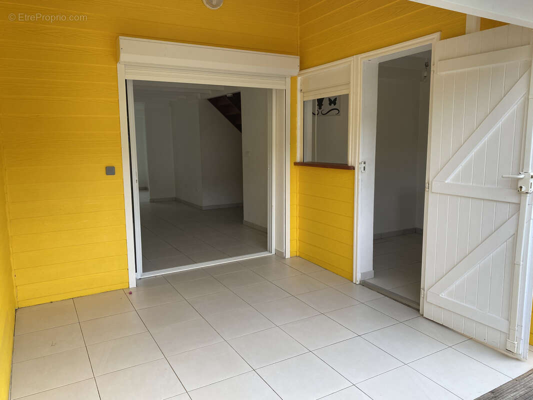 Maison à LES TROIS-ILETS