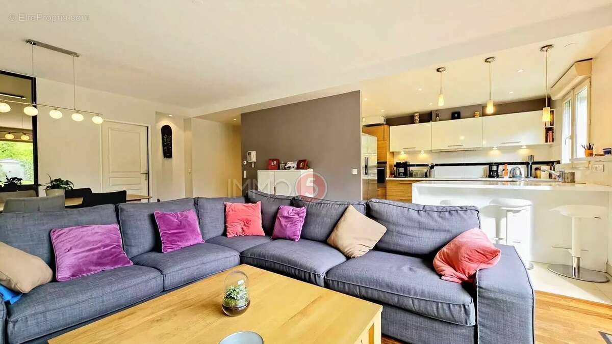 Appartement à LE RAINCY